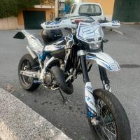 Husqvarna sm125 2t anno 2015