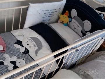 Giro lettino con copripiumino