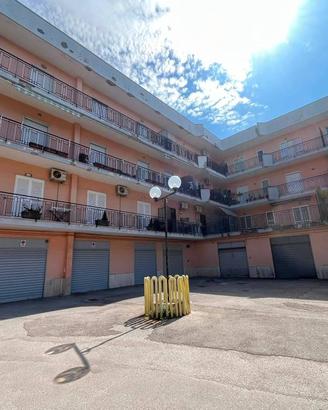 Appartamento di 130 m² con 4 locali e box auto a B