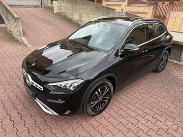 Mercedes-benz GLA 180 Automatic Advanced