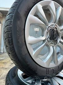 Cerchi R17 Fiat 500X con gomme invernali Pirelli