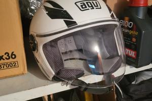 coppia caschi AGV per scooter