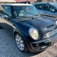 Ricambi usati per Mini Cooper 1.6 16V b 06 W10B16A