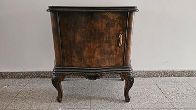 Mobiletto antico  da salotto