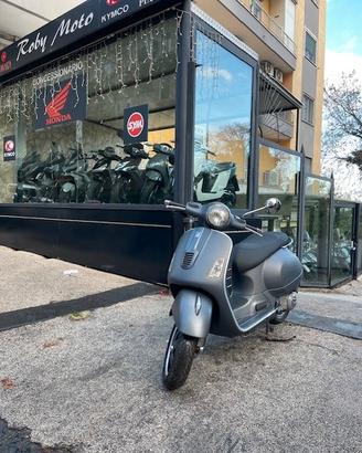 Piaggio Vespa 300 GTS - 2009 PERFETTA