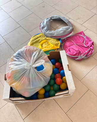 Tenda da gioco pop-up con tunnel e tante palline