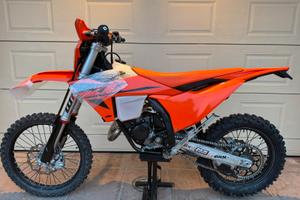 Ktm xcw 125 2025