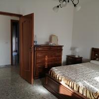 Privato Vende camera matrimoniale