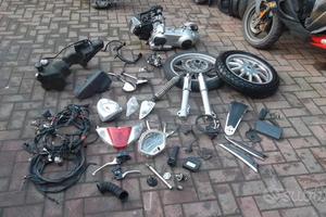 Liberty 125 05-11: motore faro km pompa