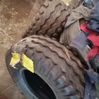 Coppia pneumatici nuovi 11.5 80 15.3 con etichette