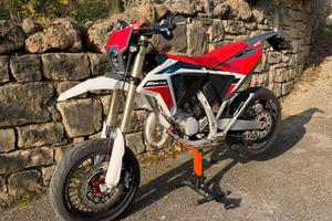 Fantic XE 125 2T Racing allestita SM (SuperMotard)