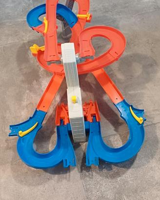 Pista Hotweels Auto lift