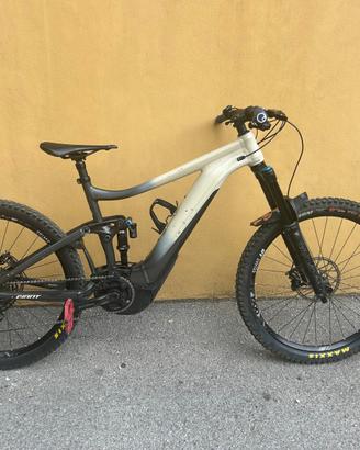 Giant Reign E+ 2 Pro (2020) – e-MTB Enduro