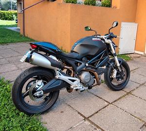 Ducati Monster 696 - anno 2011 