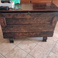 Cassapanca sarda intagliata fine 800