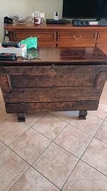 Cassapanca sarda intagliata fine 800