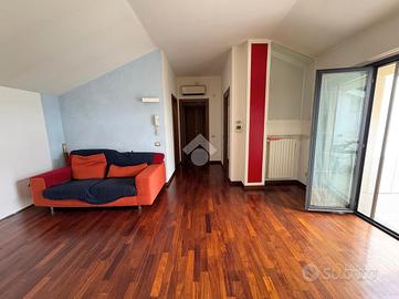 3 LOCALI A SARONNO