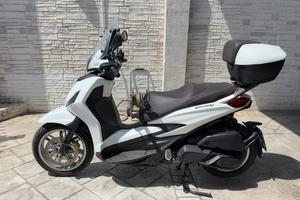 Piaggio beverly 400
