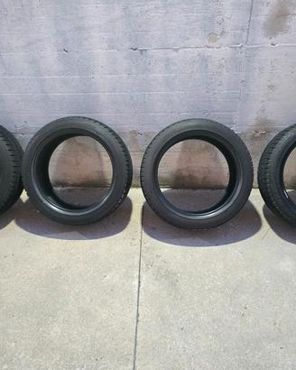 4 Bridgestone Blizzak VRX2 invernali 90% 225 45 17