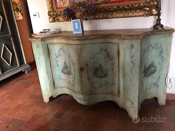 Credenza veneziana