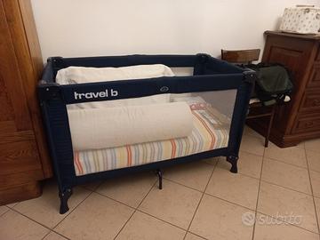 lettino da viaggio pieghevole con materasso