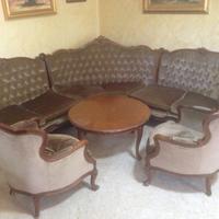 Salotto Liberty con Divano e Poltrone Capitonnè