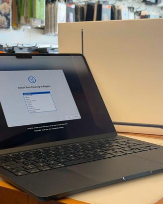 Macbook air 13 2024 m3 8gb/256gb con garanzia
