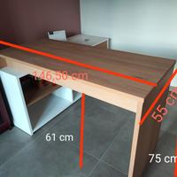 Scrivania in legno