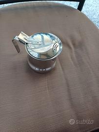 Piccola teiera in acciaio monodose