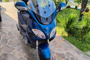 Piaggio X9 500
