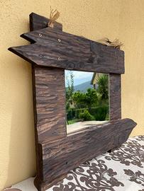 Specchio in legno artigianale