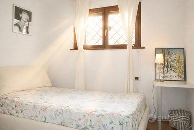 Stanza Luminosa in villa all' infernetto