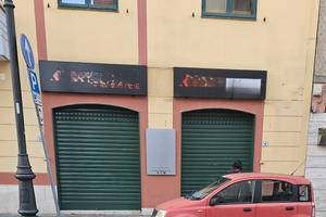 Locale commerciale 2 vetrine su corso principale