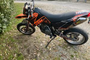 Ktm 640 lc4 supermotard