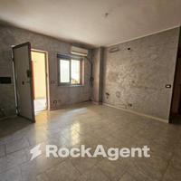 BILOCALE CON INGRESSO AUTONOMO