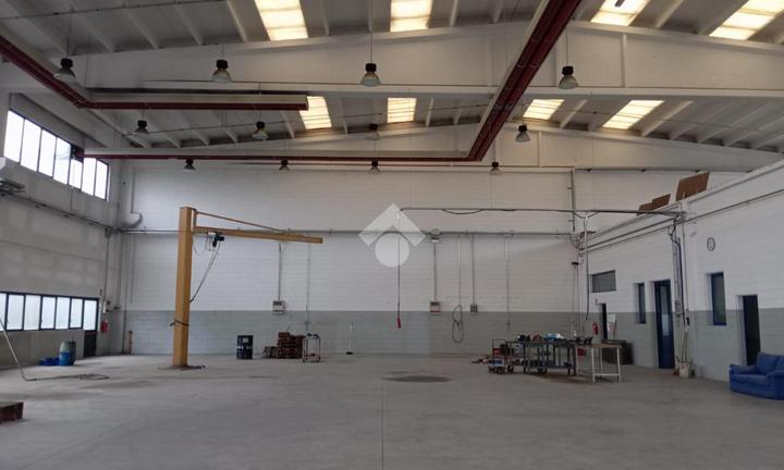 CAPANNONE A BUSTO ARSIZIO