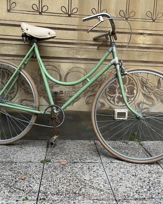 Bici donna 28 verde salvia