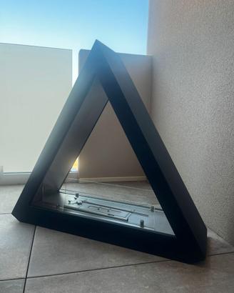 Caminetto a bioetanolo da terra nero