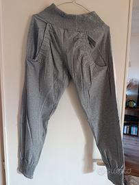pantaloni e maglia 