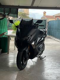Yamaha TMAX 530 SX