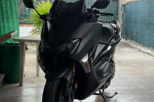 Yamaha TMAX 530 SX