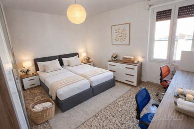 Ampia e luminosa stanza doppia, anche uso singolo