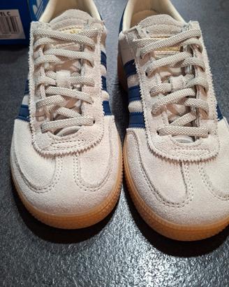 Scarpe Adidas Spezial numero 33 e 1/2