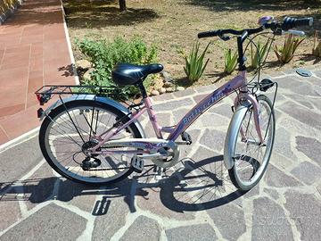Bicicletta rosa taglia 24