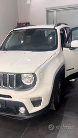 Jeep renegade 2019 1400cc con 140 cv