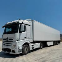 Trattore stradale Mercedes Actross + rimorchio