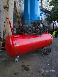 Compressore CGA a cinghia 200 litri 380v usato per