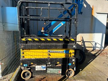 Piattaforma a compasso