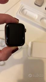 Apple watch serie 5 in acciaio 44 mm