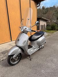 VESPA-200L Granturismo
